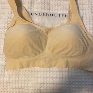 UNDEROUTFIT Comfort shaping Bra Size XL Tan Color New with tags